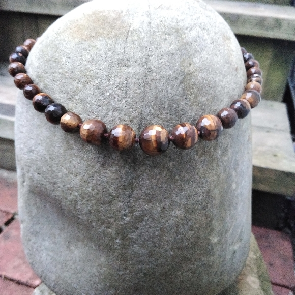 Tiger's Eye Necklace - Picture 3 of 8